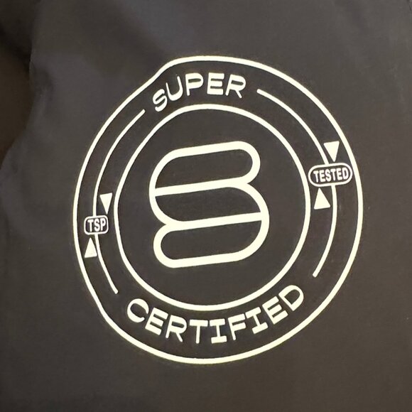 Like new! Aritzia The Super Puff Shorty cliMATTE Goose Down Jacket in Black Sz M - Picture 10 of 12